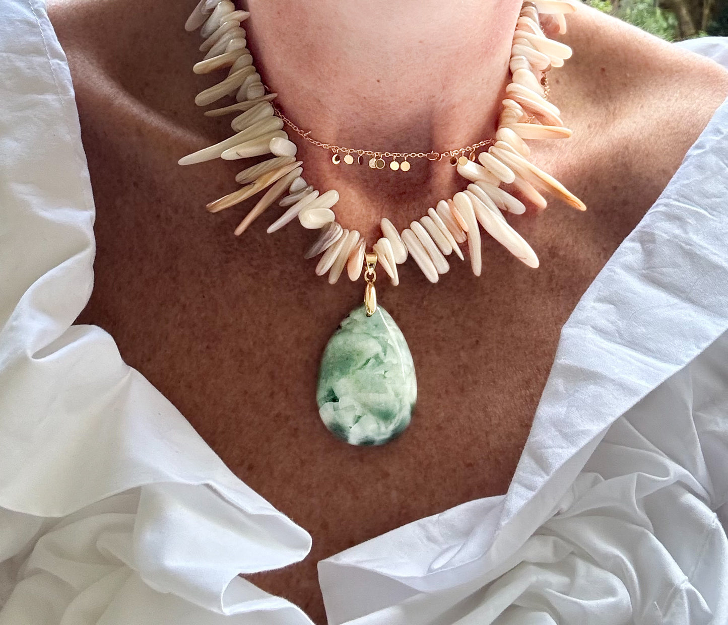 Collier Isogie