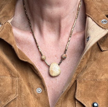 Collier en jaspe
