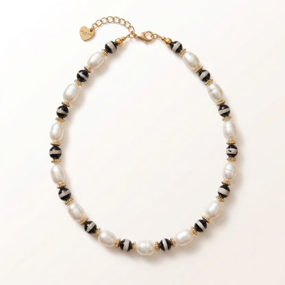 Collier Abigail perles de culture et perles tibétaines laiton doré — Atelier JAGG